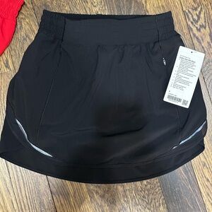 Lululemon Hotty Hot Skirt in black. NWT
